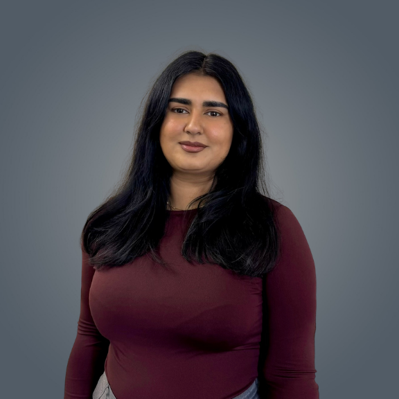 Nadia Luhar hover